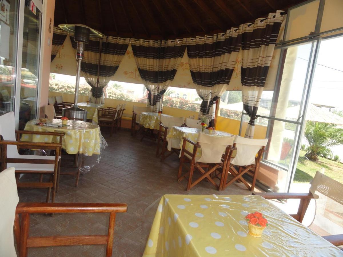 Delfini Aparthotel 3*